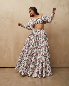 Sonam Kapoor will wear a special Anamika Khanna and Emilia Wickstead design